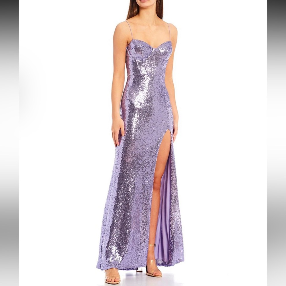 B. Darlin, Size 0, Lilac sequin gown